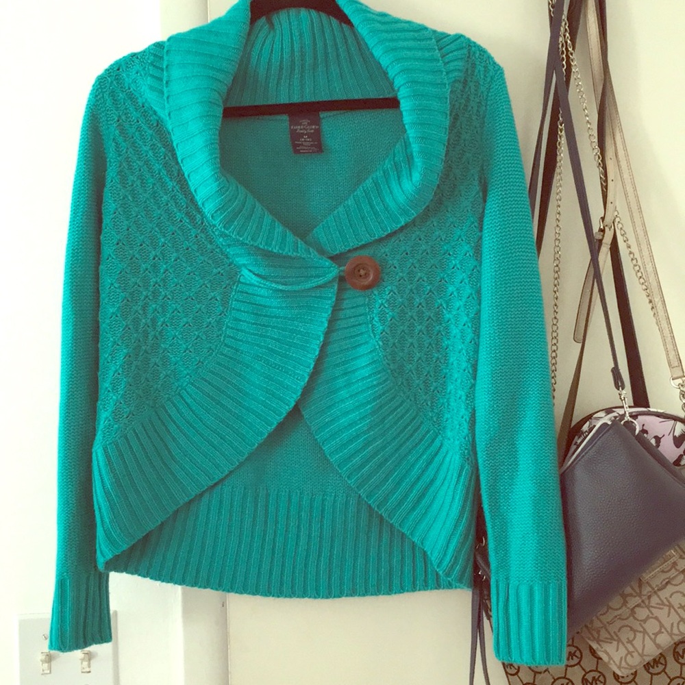Green button sweater